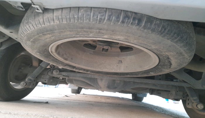 2017 Toyota Innova Crysta 2.4 VX 7 STR, Diesel, Manual, 81,042 km, tyre