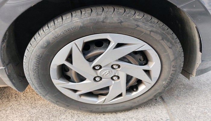 2021 Hyundai NEW I20 MAGNA 1.2 MT, CNG, Manual, 1,57,098 km, tyre