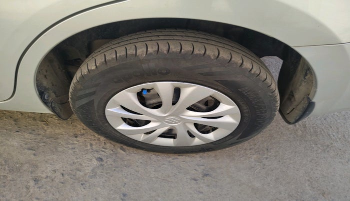 2018 Maruti Dzire VXI, Petrol, Manual, 1,34,557 km, tyre