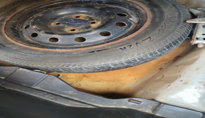 2018 Maruti Dzire VXI, Petrol, Manual, 1,34,557 km, tyre