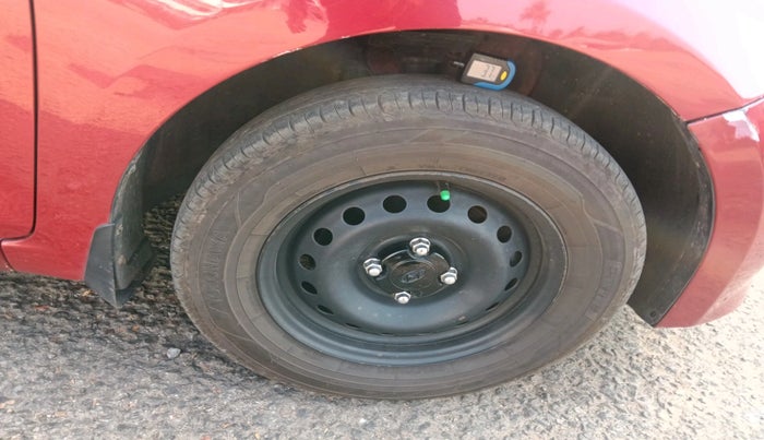 2017 Hyundai Elite i20 SPORTZ 1.2, Petrol, Manual, 1,02,294 km, tyre