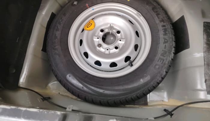 2022 Tata Tiago XTA PETROL, Petrol, Automatic, 45,000 km, tyre