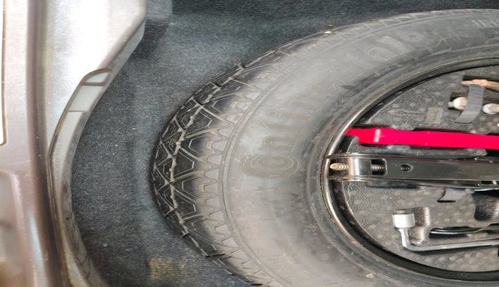 2018 Mercedes Benz GLS 350D, Diesel, Automatic, 1,16,900 km, tyre