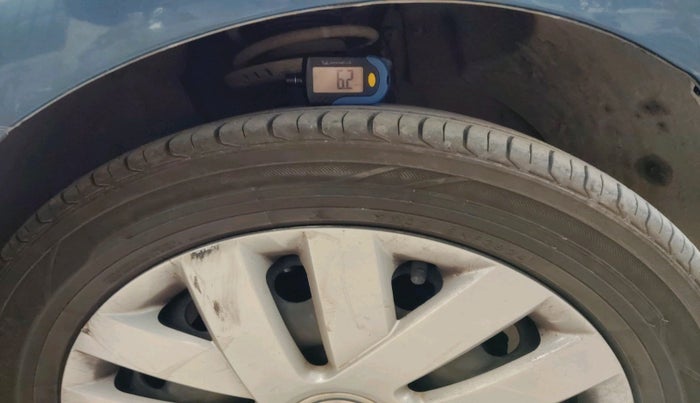 2016 Volkswagen Polo COMFORTLINE 1.2L, Petrol, Manual, 57,996 km, tyre