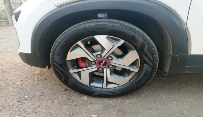 2022 KIA SONET GTX PLUS 1.5, Diesel, Manual, 1,34,413 km, tyre