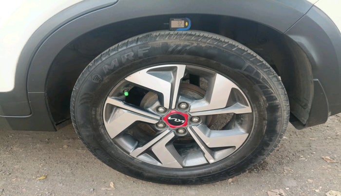 2022 KIA SONET GTX PLUS 1.5, Diesel, Manual, 1,34,413 km, tyre