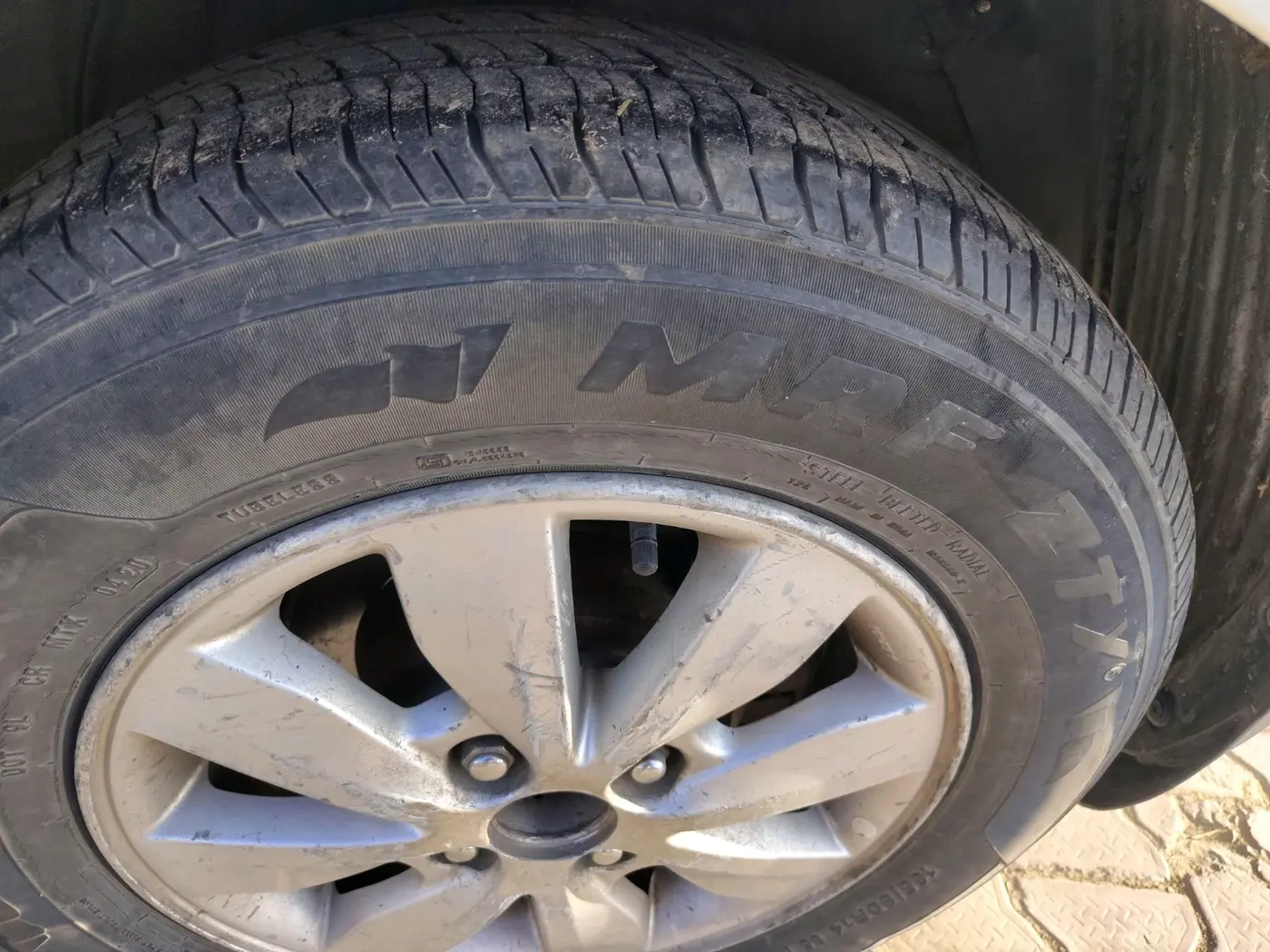2013 Hyundai i20 SPORTZ 1.4 CRDI, Diesel, Manual, 1,26,000 km, tyre