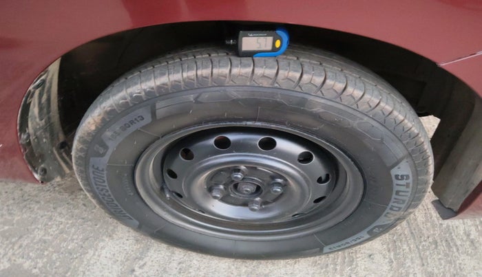 2013 Maruti Wagon R 1.0 LXI CNG, CNG, Manual, 1,72,387 km, tyre