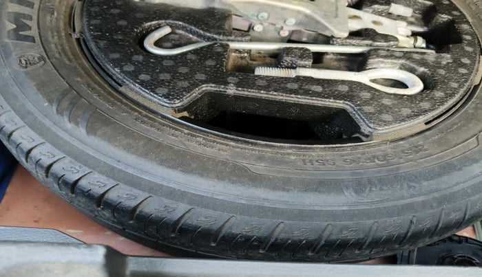 2018 Maruti Vitara Brezza ZDI PLUS DUAL TONE, Diesel, Manual, 1,13,664 km, tyre