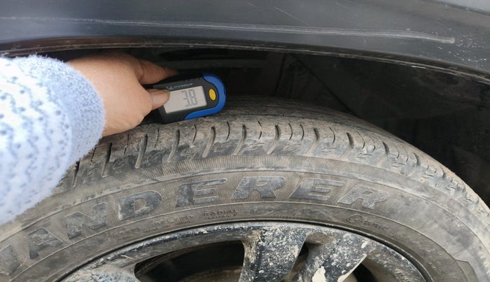 2018 Maruti Vitara Brezza ZDI PLUS DUAL TONE, Diesel, Manual, 1,13,664 km, tyre