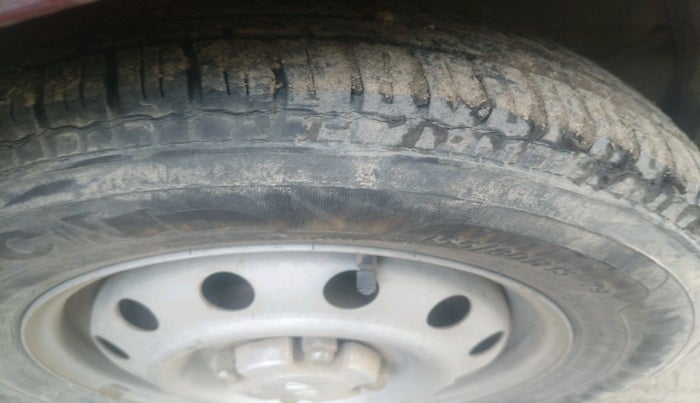 2014 Hyundai i10 MAGNA 1.1, Petrol, Manual, 15,619 km, tyre