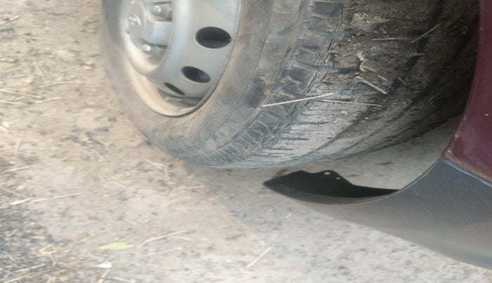 2014 Hyundai i10 MAGNA 1.1, Petrol, Manual, 15,619 km, tyre