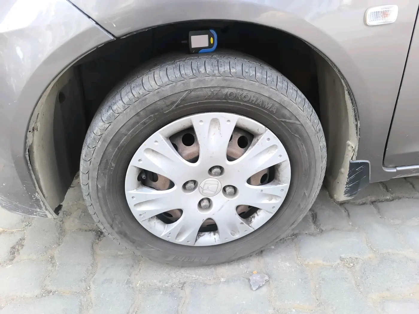 2013 Honda Brio S MT, CNG, Manual, 2,26,111 km, tyre