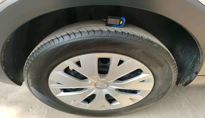 2023 Volkswagen TAIGUN COMFORTLINE 1.0 TSI MT, Petrol, Manual, 39,108 km, tyre