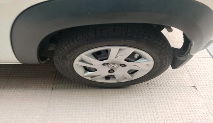 2019 Renault Kwid RXT 1.0 AMT (O), Petrol, Automatic, 48,739 km, tyre