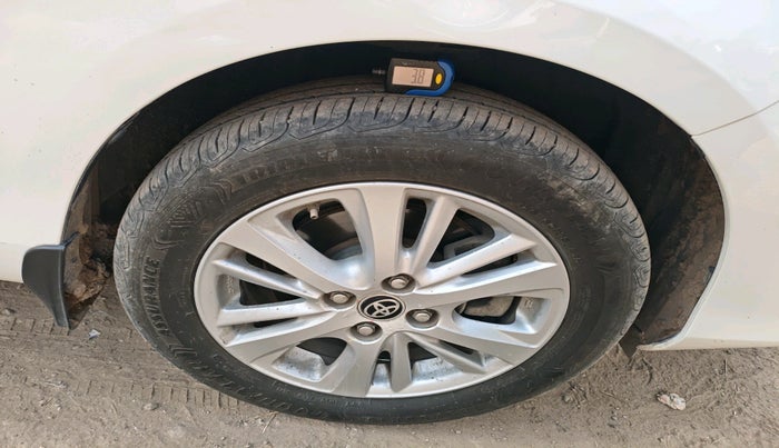 2019 Toyota YARIS VX MT, Petrol, Manual, 65,330 km, tyre