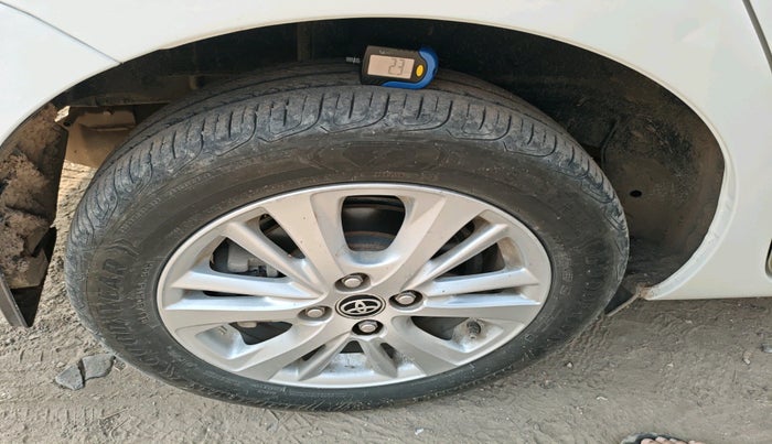 2019 Toyota YARIS VX MT, Petrol, Manual, 65,330 km, tyre