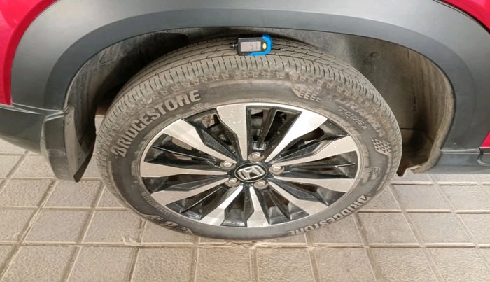 2024 Honda ELEVATE ZX MT, Petrol, Manual, 7,245 km, tyre