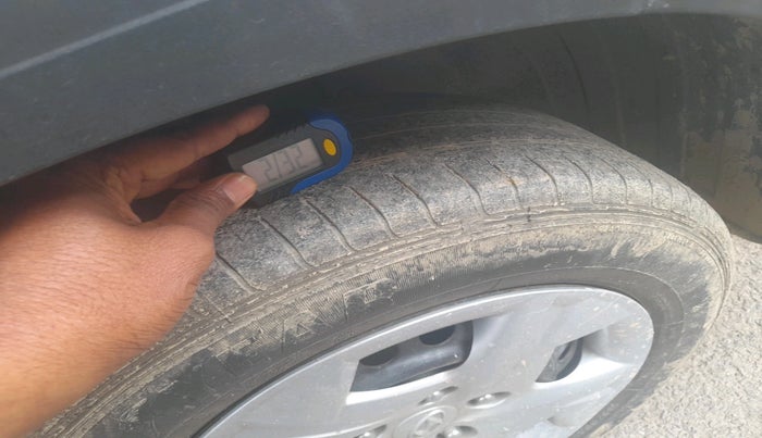 2022 Hyundai VENUE S 1.2, Petrol, Manual, 99,207 km, tyre