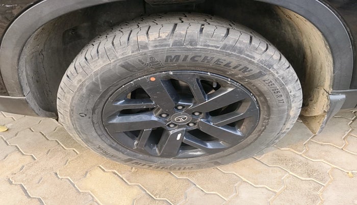 2021 Tata Harrier XT 2.0L KRYOTEC DARK EDITION, Diesel, Manual, 1,10,919 km, tyre