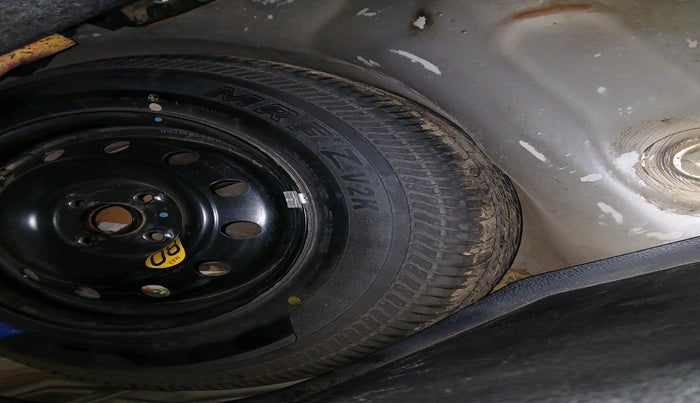 2016 Maruti Swift ZDI, Diesel, Manual, 88,805 km, tyre