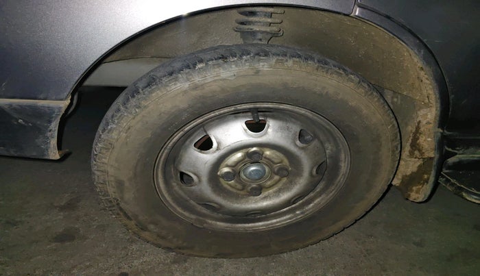 2020 Maruti Eeco 7 STR, Petrol, Manual, 26,369 km, tyre