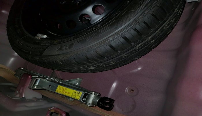 2014 Hyundai Grand i10 SPORTZ 1.2 KAPPA VTVT, Petrol, Manual, 37,239 km, tyre