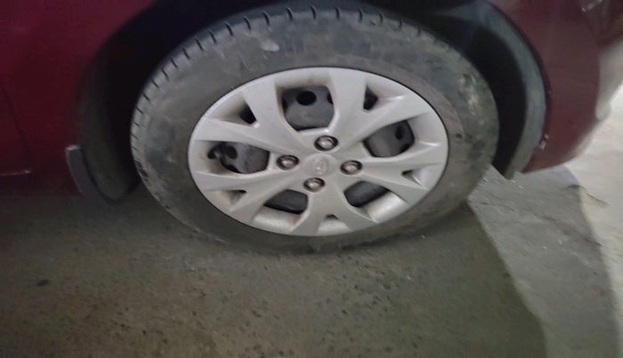 2014 Hyundai Grand i10 SPORTZ 1.2 KAPPA VTVT, Petrol, Manual, 37,239 km, tyre