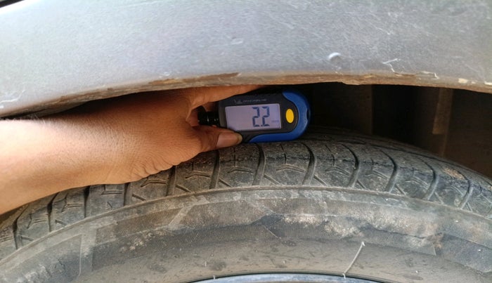 2014 Chevrolet Sail UVA 1.3 LS, Diesel, Manual, 3,52,866 km, tyre