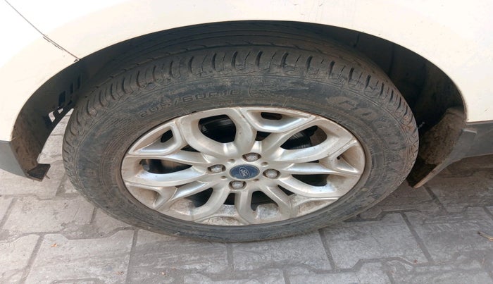 2015 Ford Ecosport TITANIUM 1.5L DIESEL, Diesel, Manual, 72,921 km, tyre