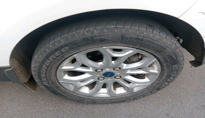 2015 Ford Ecosport TITANIUM 1.5L DIESEL, Diesel, Manual, 72,921 km, tyre