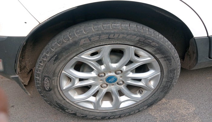 2015 Ford Ecosport TITANIUM 1.5L DIESEL, Diesel, Manual, 72,921 km, tyre