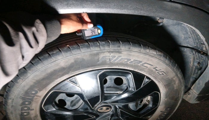 2022 Tata PUNCH ADVENTURE MT, Petrol, Manual, 67,605 km, tyre