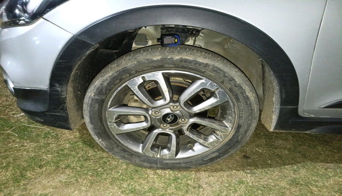 2016 Hyundai i20 Active 1.2 SX, Petrol, Manual, 73,318 km, tyre