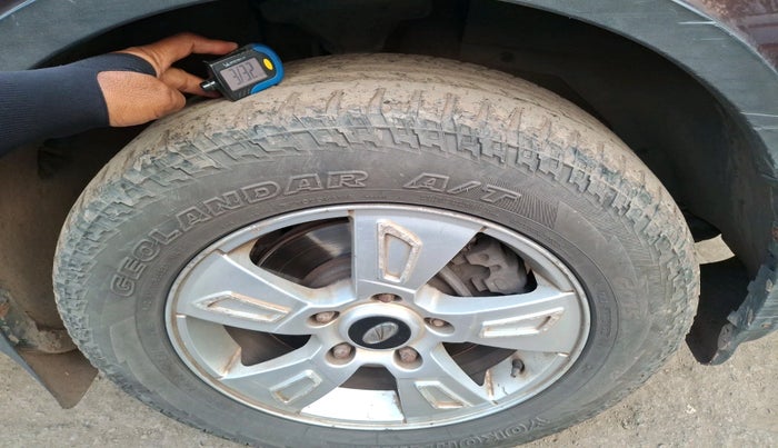 2012 Mahindra XUV500 W8, Diesel, Manual, 1,64,850 km, tyre