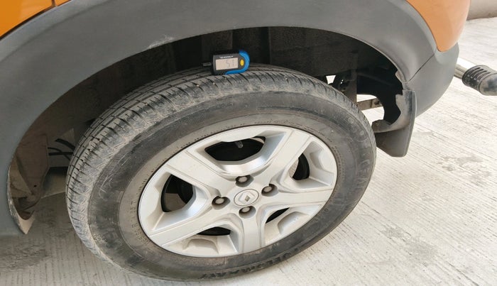 2019 Renault TRIBER RXZ, Petrol, Manual, 15,361 km, tyre