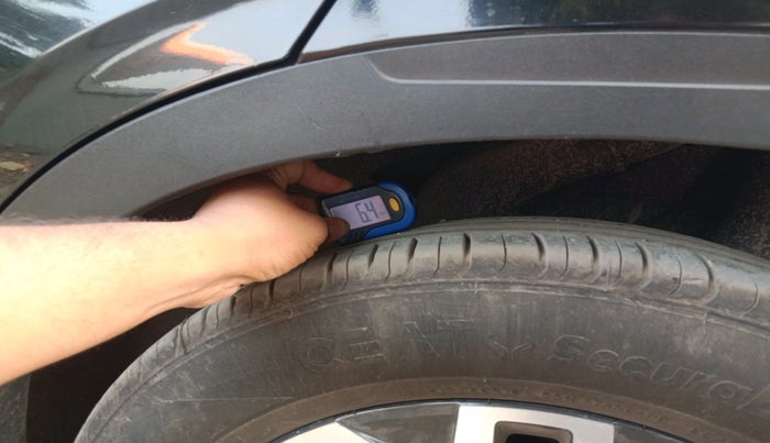 2023 Hyundai VENUE SX 1.5 CRDI, Diesel, Manual, 2,37,136 km, tyre