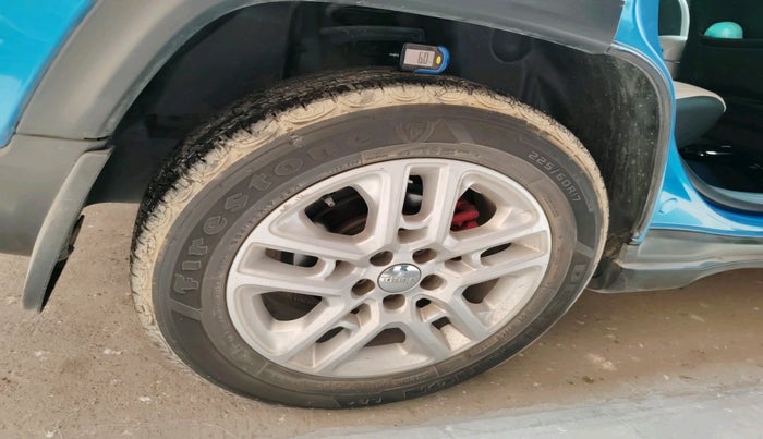 2018 Jeep Compass LIMITED (O) 2.0 DIESEL, Diesel, Manual, 1,01,978 km, tyre