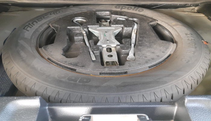 2021 Toyota URBAN CRUISER HIGH GRADE MT, Petrol, Manual, 96,476 km, tyre