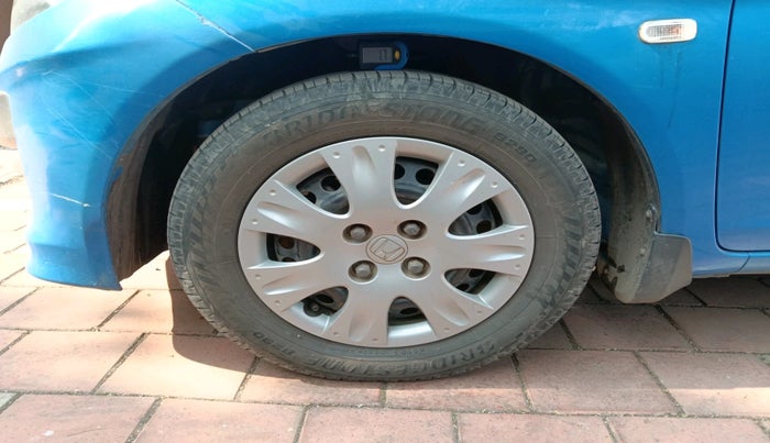 2012 Honda Brio S MT, Petrol, Manual, 60,702 km, tyre