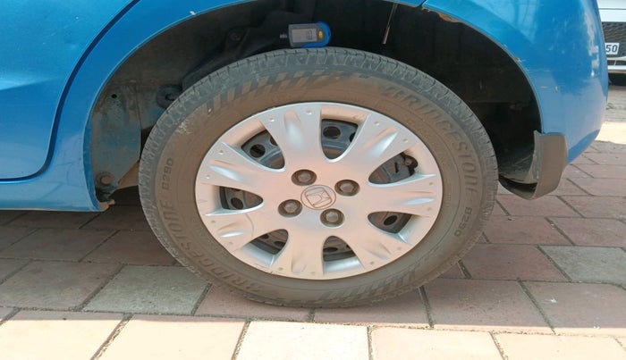 2012 Honda Brio S MT, Petrol, Manual, 60,702 km, tyre