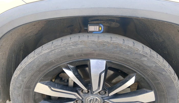 2019 MG HECTOR SHARP 2.0 DIESEL, Diesel, Manual, 1,13,794 km, tyre