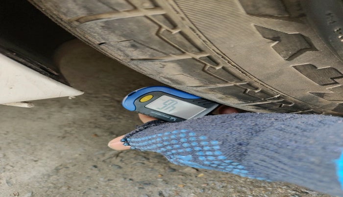 2016 Hyundai New Elantra 2.0 SX (O) MT, Petrol, Manual, 63,254 km, tyre