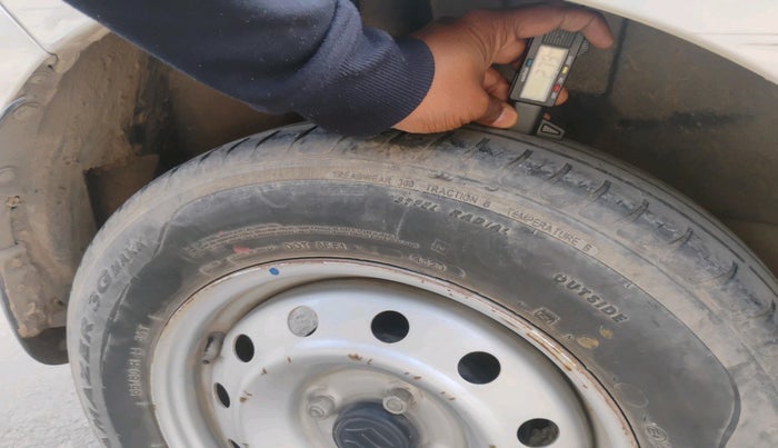 2020 Maruti Swift LXI, Petrol, Manual, 41,808 km, tyre