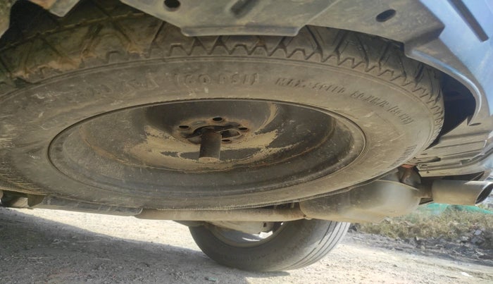 2016 Landrover DISCOVERY SPORT HSE Luxury, Diesel, Automatic, 2,05,514 km, tyre