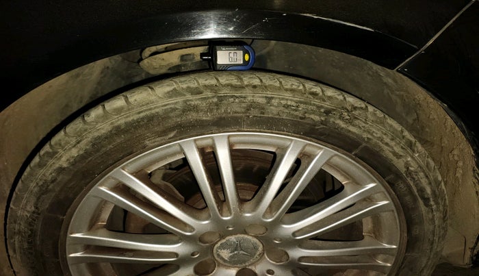 2011 Mercedes Benz E Class 200 ELEGANCE, Petrol, Automatic, 94,059 km, tyre