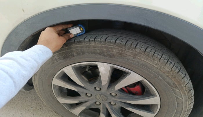 2018 Maruti S Cross ZETA 1.3, Diesel, Manual, 1,38,349 km, tyre