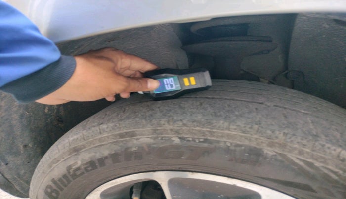 2016 Renault Duster 110 PS RXL 4X2 AMT, Diesel, Automatic, 45,719 km, tyre