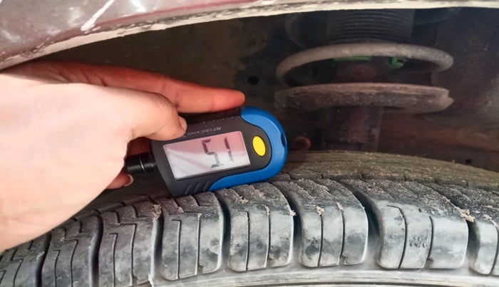 2014 Maruti Ertiga VXI, Petrol, Manual, 1,18,259 km, tyre