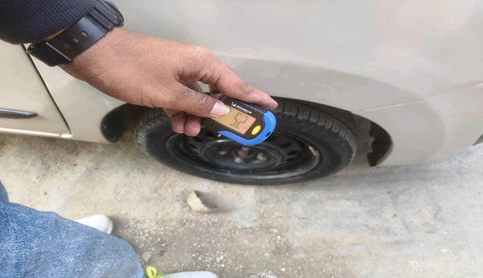 2014 Maruti Wagon R 1.0 VXI, Petrol, Manual, 33,304 km, tyre